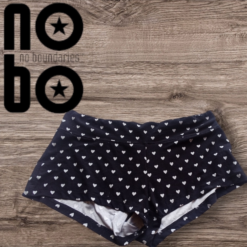 Black /White heart printed softee shorts